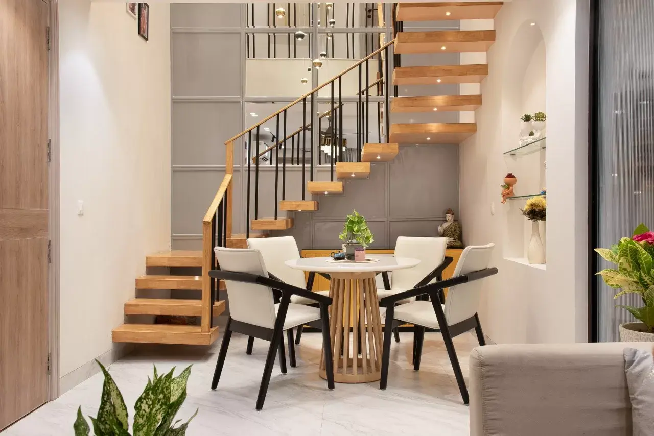 دوبلكس جميل بتصميم عصري ومخطط مفتوح