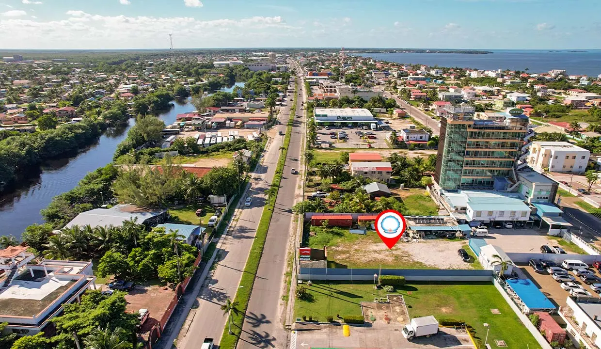 Görünürlüğü Yüksek Otoyol Cepheli Ticari Arazi