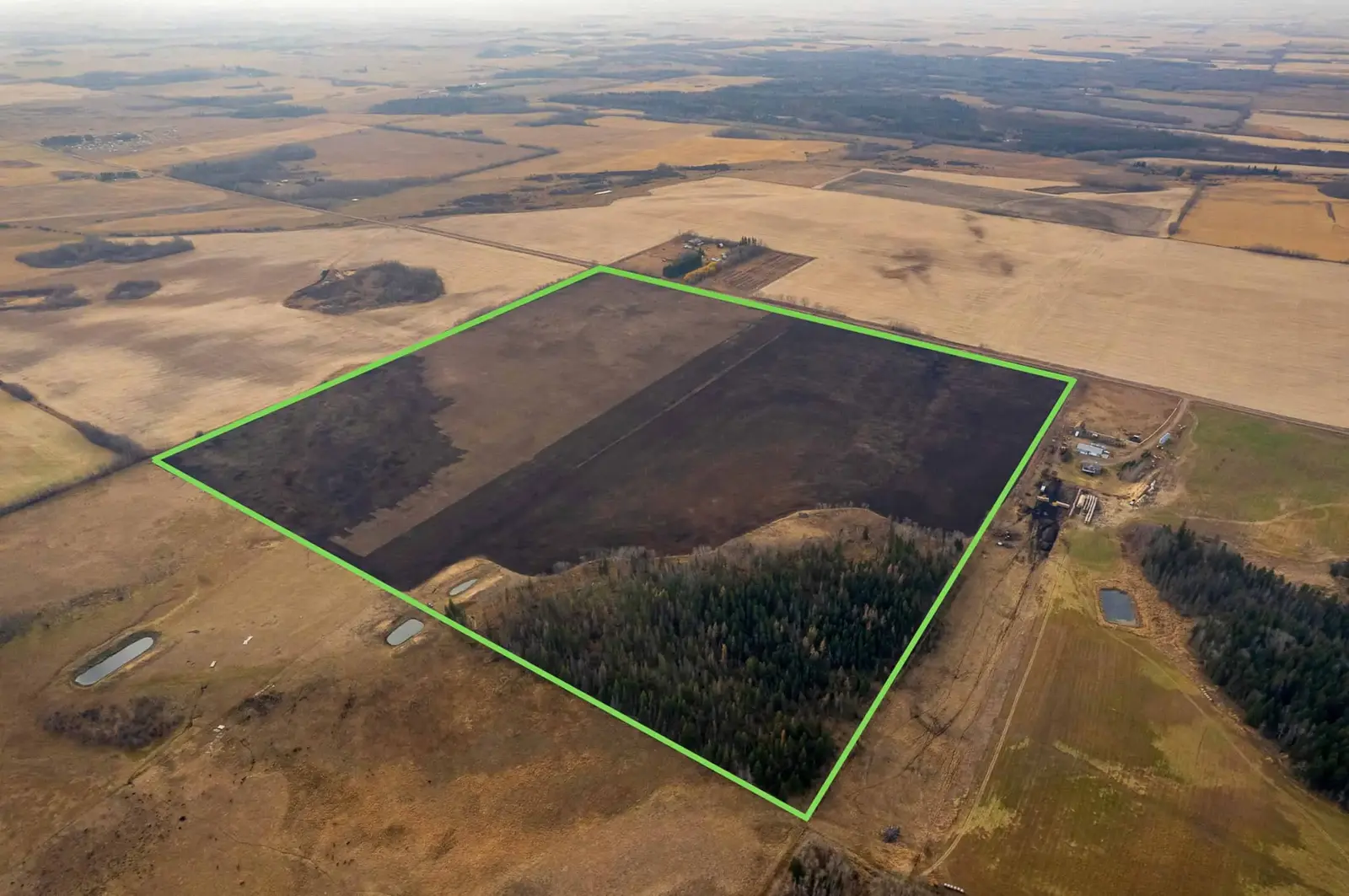 Ana Otoyola Yakın Büyük Tarım Arazisi