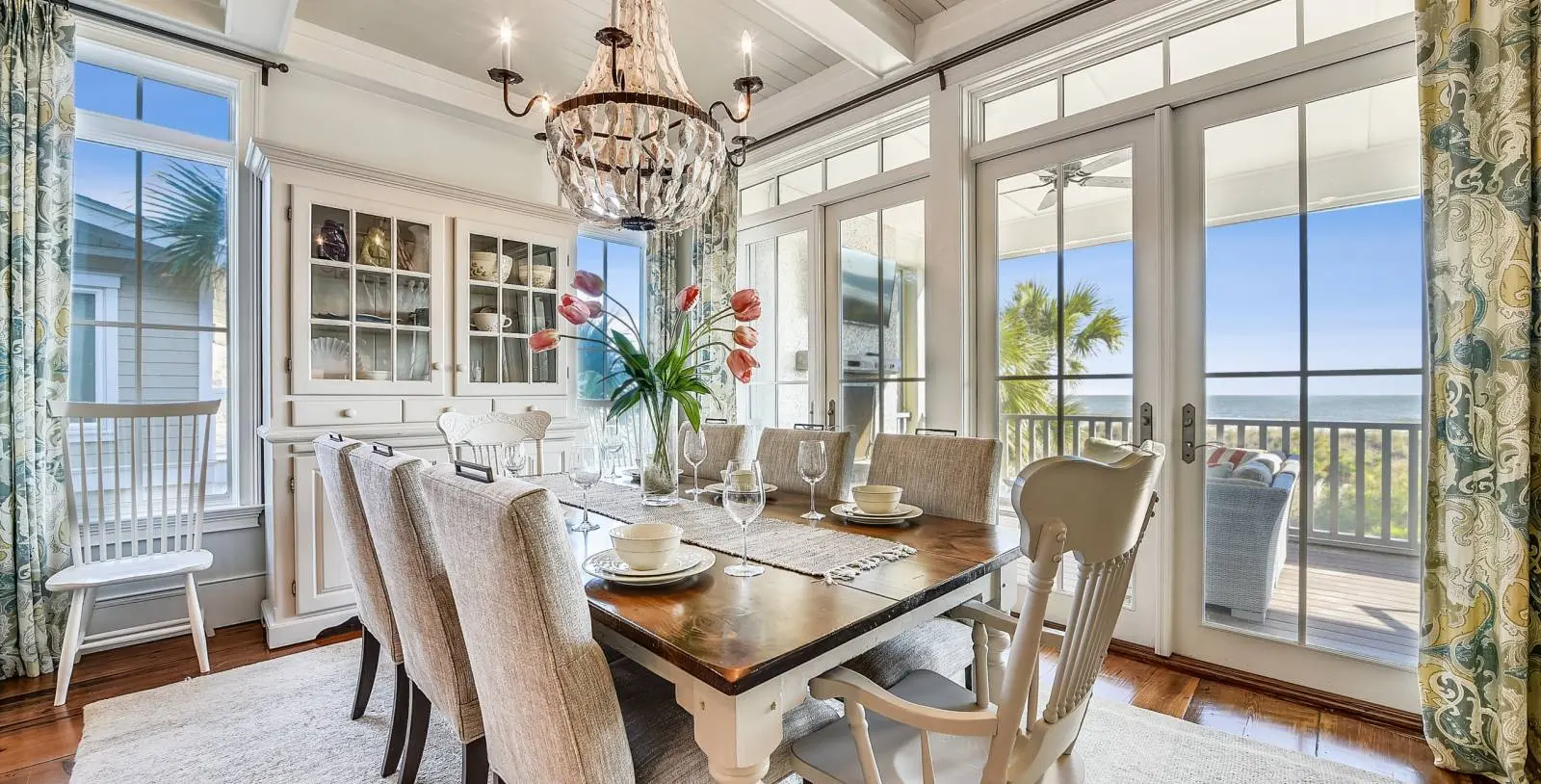 منزل عطلات على الشاطئ مع وصول مباشر إلى الرمال الذهبية