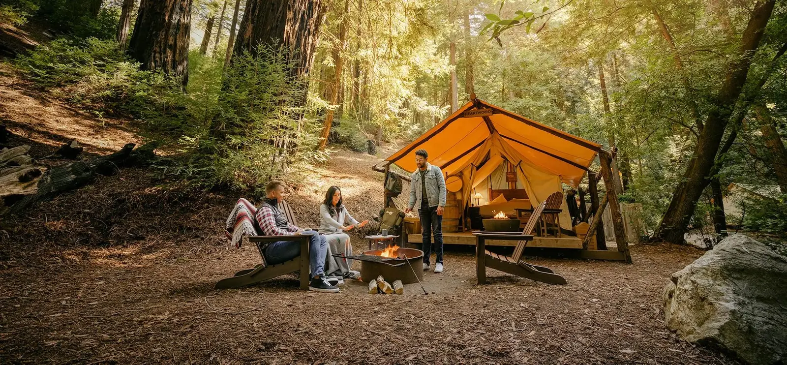 Kamp ve Açık Hava Aktiviteleri için Büyük Rekreasyon Alanı