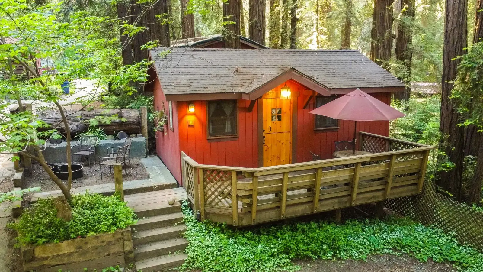 Balık Tutma ve Parkurlarla Nehir Kenarı Kamp Alanı