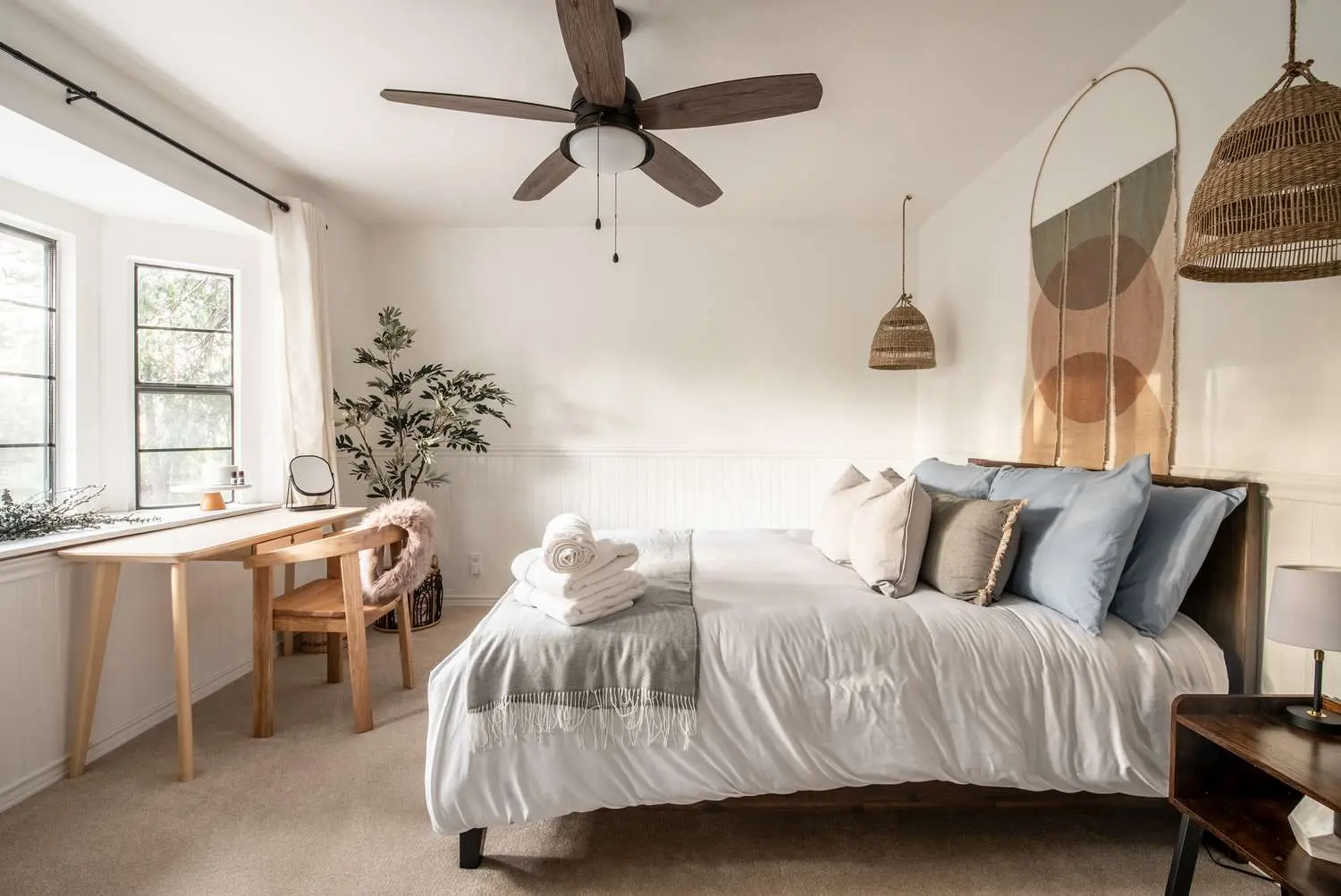 دار ضيافة أنيقة في المدينة مع تراس رائع