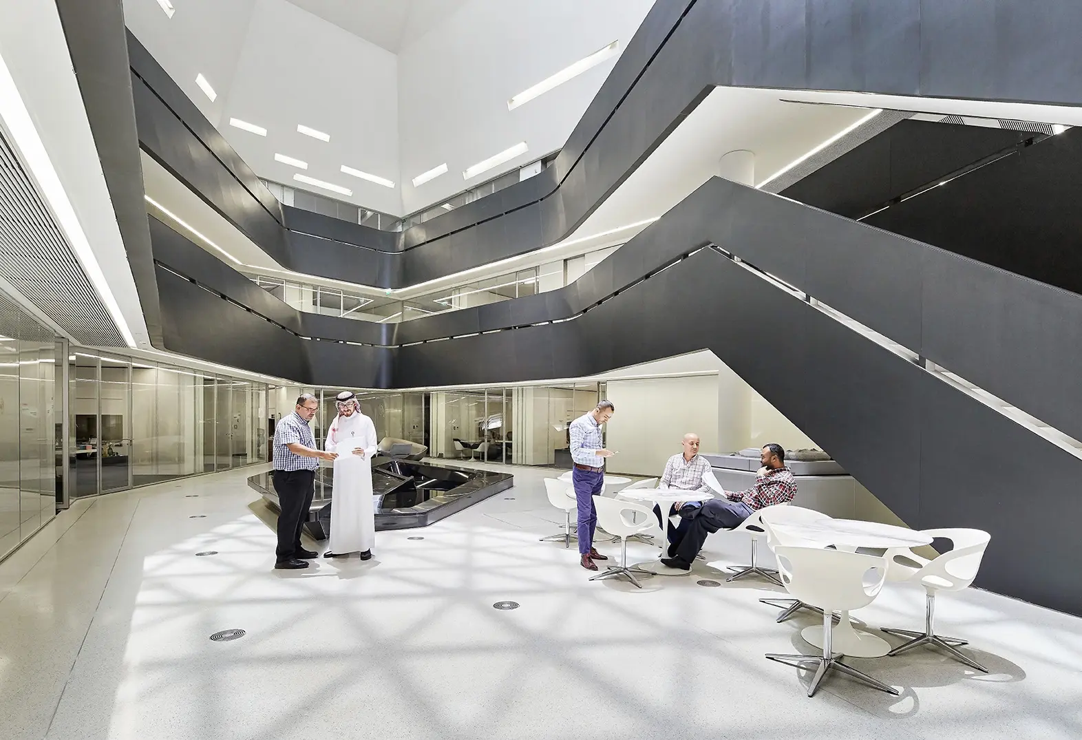 مركز بحث في الطاقة المستدامة مزود بتكنولوجيا خضراء