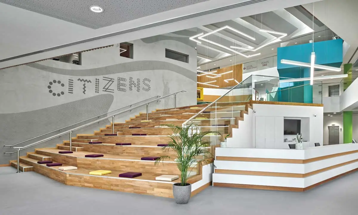 كلية مجتمعية تقدم برامج متعددة ومتنوعة