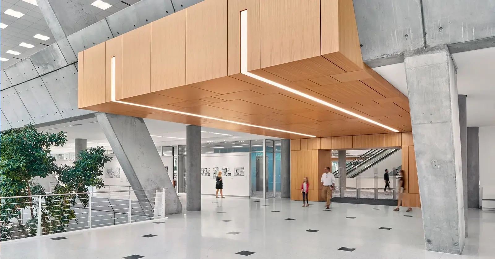 قاعة مدينة مبتكرة تضم مساحات مفتوحة